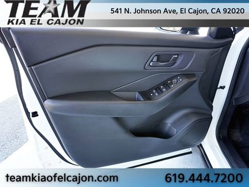 Used 2024 Nissan Rogue S FWD image 22