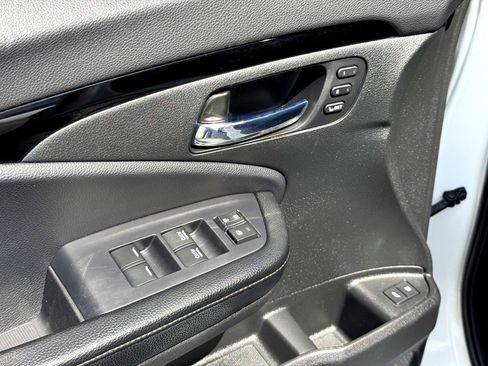 Used 2019 Honda Pilot Elite image 16