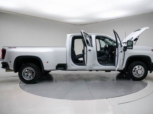 New 2026 Chevrolet Silverado 3500 W/T image 14