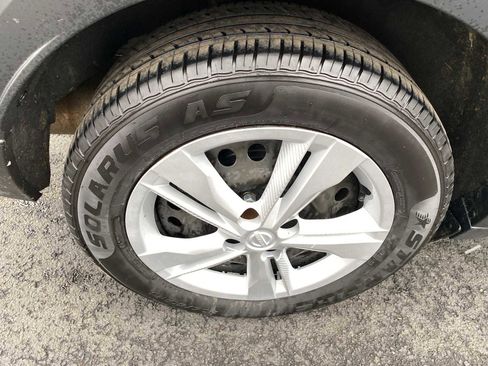 Used 2024 Nissan Kicks S image 37