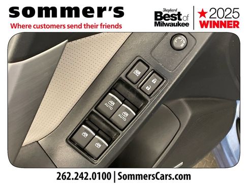 Used 2018 Subaru Forester 2.5i Limited AWD/4WD image 11