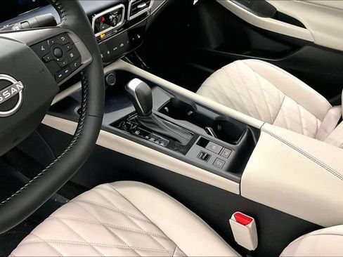 New 2026 Nissan Sentra SL w/ Floor Mat Package FWD image 9