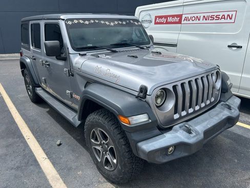 Used 2018 Jeep Wrangler Unlimited Sport S AWD/4WD image 1