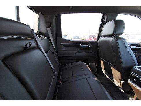 Used 2025 GMC Sierra 1500 Denali w/ Denali Reserve Package AWD/4WD image 13