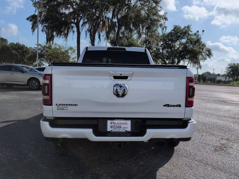 Used 2019 RAM 1500 Laramie AWD/4WD image 5