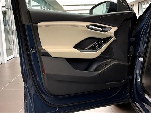 Certified 2025 Audi Q6 e-tron Premium w/ Convenience Package image 20