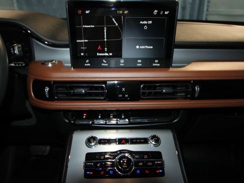 Used 2023 Lincoln Aviator Reserve w/ Equipment Group 201A image 16