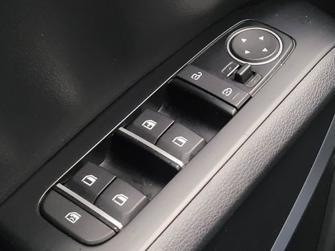 Used 2023 Kia Soul LX w/ Option Group 015 FWD image 27