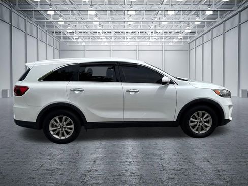 Used 2019 Kia Sorento FWD image 8