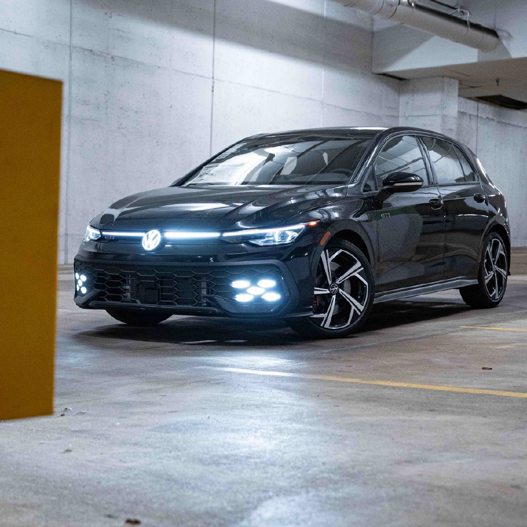 New 2026 Volkswagen GTI SE FWD image 1