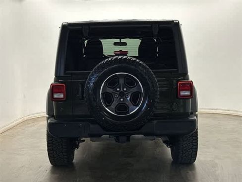 Used 2022 Jeep Wrangler Unlimited Sport image 4