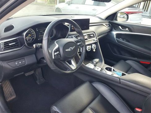 Used 2022 Genesis G70 2.0T image 11
