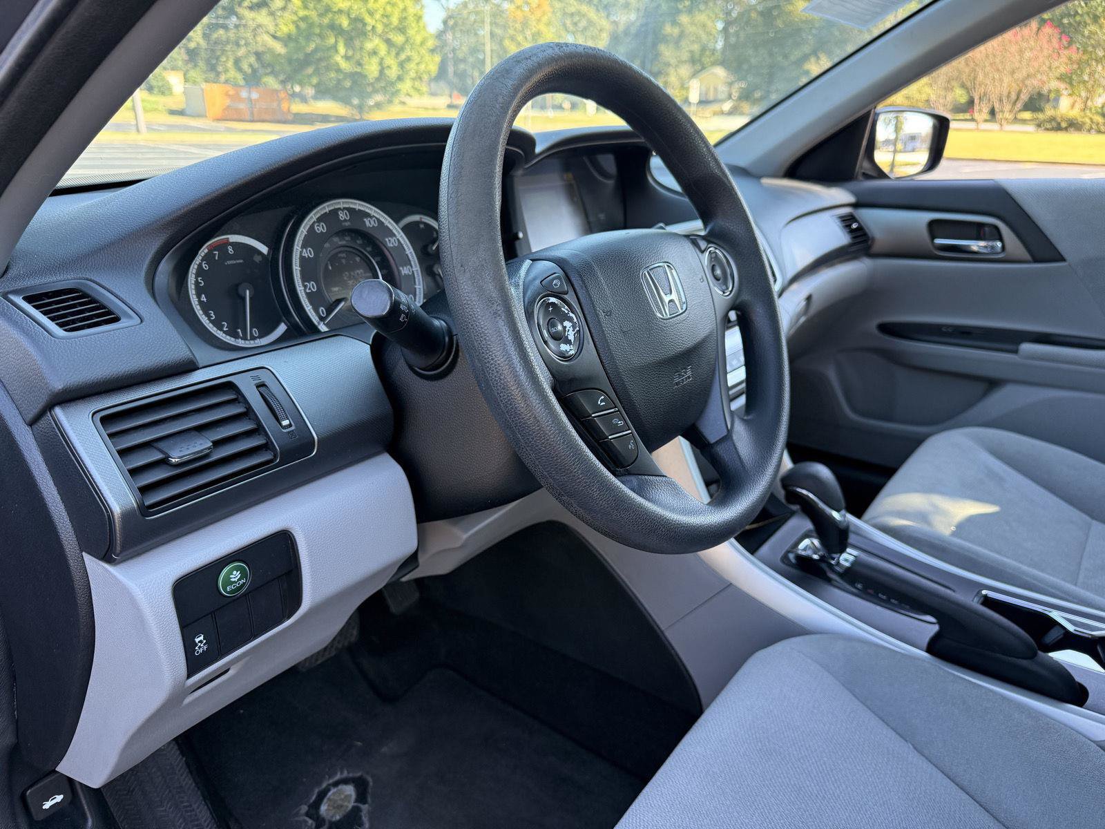 Used 2013 Honda Accord LX image 21