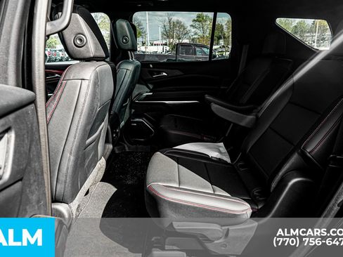 Used 2024 Chevrolet Traverse Z71 w/ Enhanced Driving Package image 22