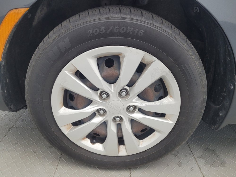 Used 2020 Kia Soul LX FWD image 31