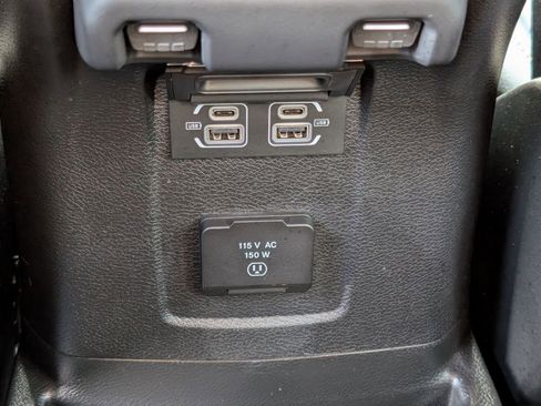 Used 2024 Jeep Wrangler Sahara image 26