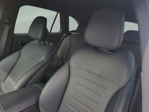 Used 2025 Mercedes-Benz GLC 350e 4MATIC image 15