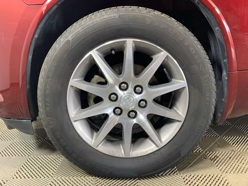 Used 2017 Buick Enclave Leather AWD/4WD image 35
