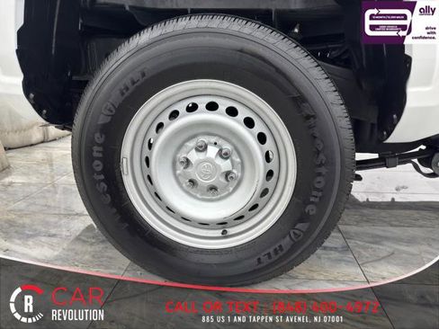 Used 2024 Toyota Tacoma SR image 10