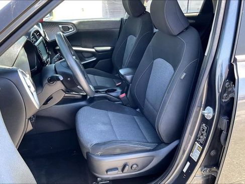 Used 2021 Kia Soul S FWD image 24