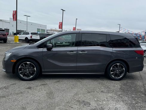 Used 2023 Honda Odyssey Elite image 4