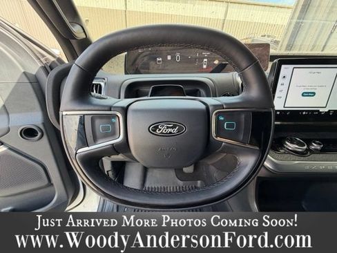 Used 2025 Ford Expedition Tremor AWD/4WD image 14