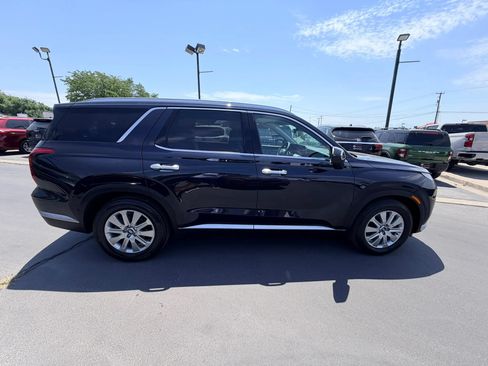 Used 2024 Hyundai Palisade SEL AWD/4WD image 3