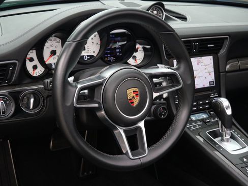 Used 2019 Porsche 911 Targa 4S image 14