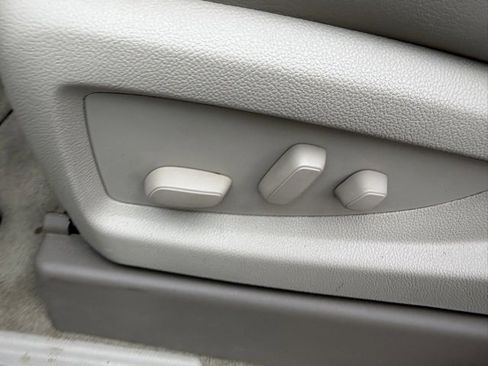 Used 2016 GMC Yukon Denali image 15