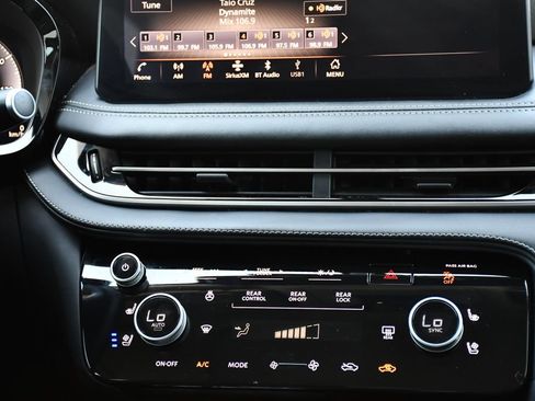 Used 2023 INFINITI QX60 Luxe w/ Performance Audio Package AWD/4WD image 31