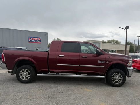 Used 2017 RAM 2500 Laramie image 2