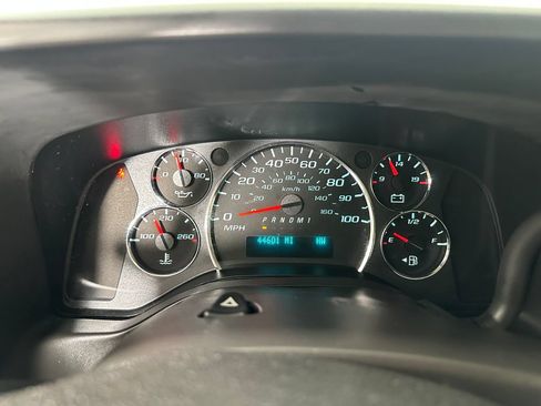 Used 2014 Chevrolet Express 2500 LT w/ LT Preferred Equipment Group RWD image 19