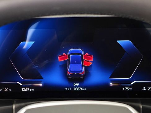 Used 2025 BMW i4 eDrive40 image 31