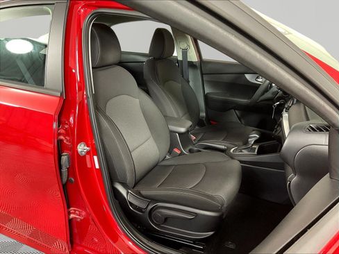 Certified 2023 Kia Forte LXS w/ LXS Technology Package FWD image 27