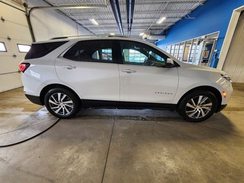 Used 2022 Chevrolet Equinox Premier image 5