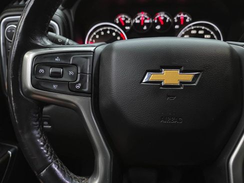 Used 2021 Chevrolet Silverado 1500 LT w/ Z71 Off-Road Package AWD/4WD image 21