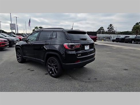 New 2026 Jeep Compass Latitude image 30
