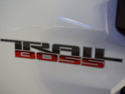 Certified 2025 Chevrolet Colorado Trail Boss image 28