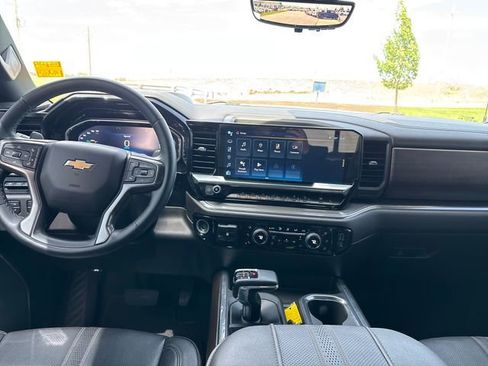 Certified 2023 Chevrolet Silverado 1500 High Country w/ Technology Package AWD/4WD image 13