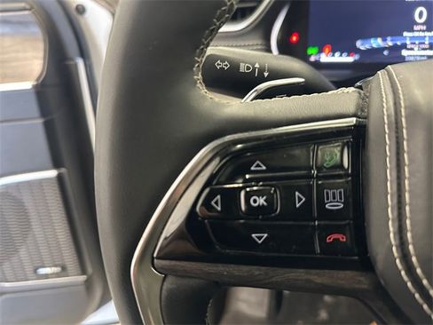 Used 2023 Jeep Grand Cherokee L Overland image 35