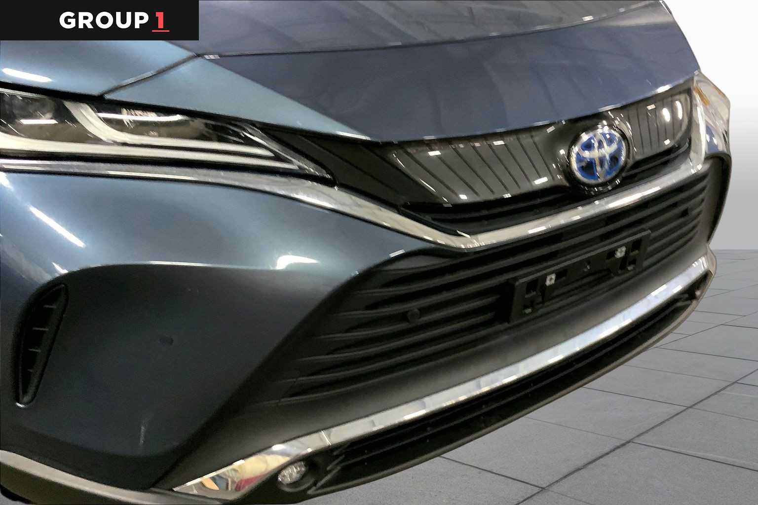 Certified 2023 Toyota Venza XLE AWD/4WD image 29