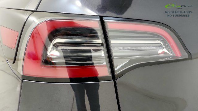 Used 2025 Tesla Model Y Long Range RWD image 27