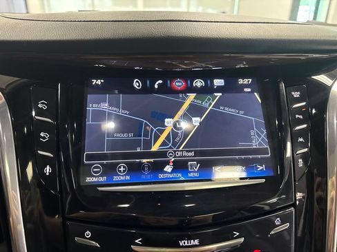 Used 2016 Cadillac Escalade Luxury RWD image 26
