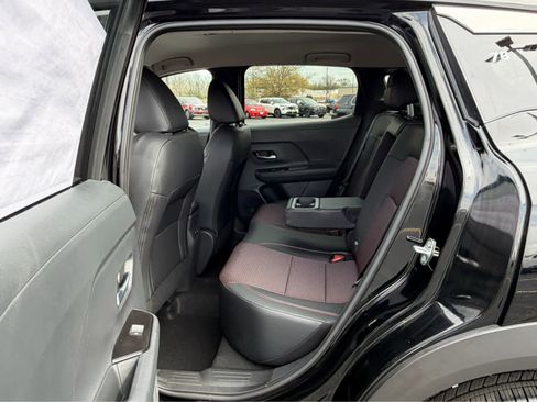 New 2026 Nissan Kicks SR AWD/4WD image 14
