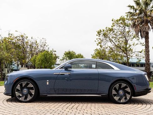 Used 2025 Rolls-Royce Spectre w/ Leather Finishing Pack AWD/4WD image 9