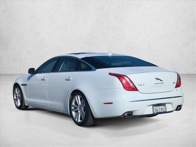 Used 2014 Jaguar XJ L Portfolio RWD image 8