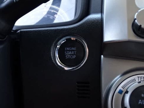 Used 2021 Toyota 4Runner Limited AWD/4WD image 28