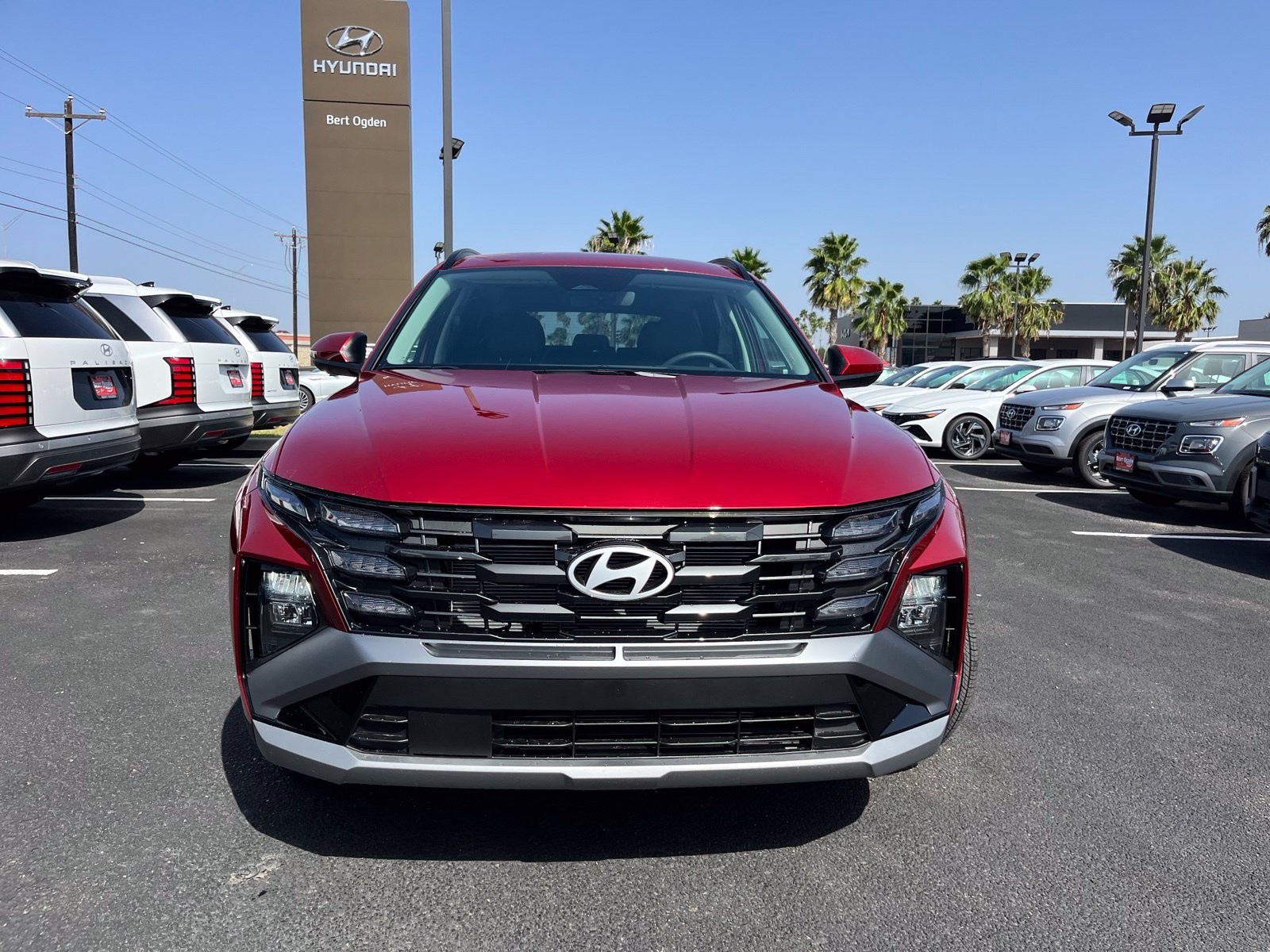 New 2026 Hyundai Tucson SEL Plus w/ Tow & Go Package FWD image 2