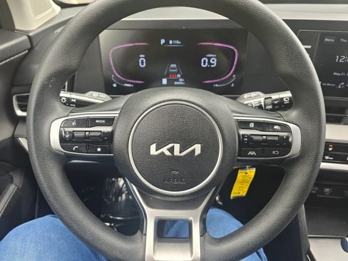 Used 2023 Kia Sportage LX FWD image 14