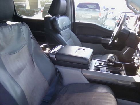 Used 2021 Ford F150 Limited image 12